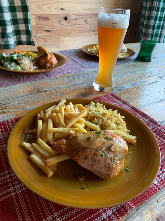 Maison Carmen - Restaurant , Meuble De Tourisme, Appartements Xertigny Eksteriør billede
