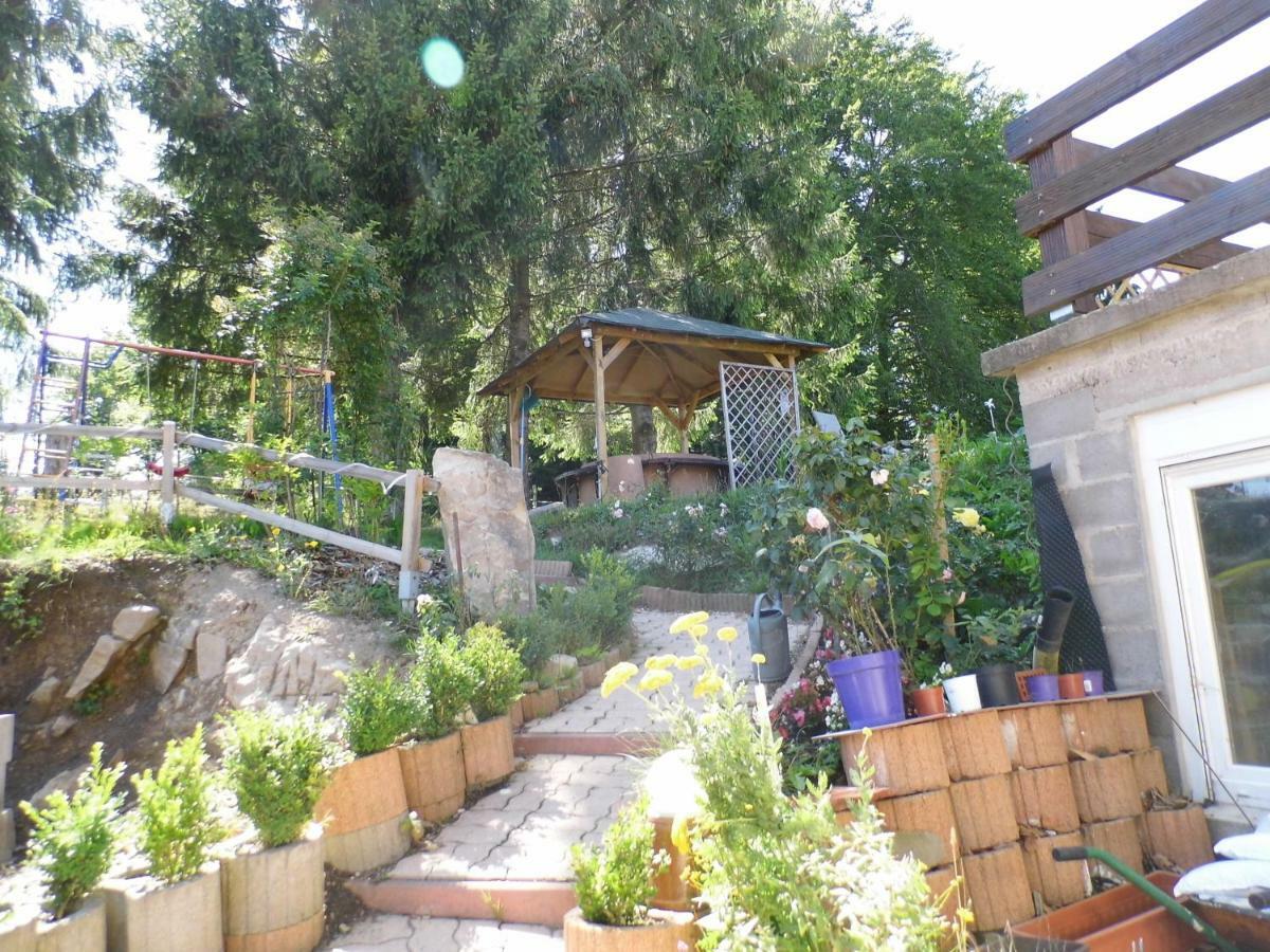 Maison Carmen - Restaurant , Meuble De Tourisme, Appartements Xertigny Eksteriør billede