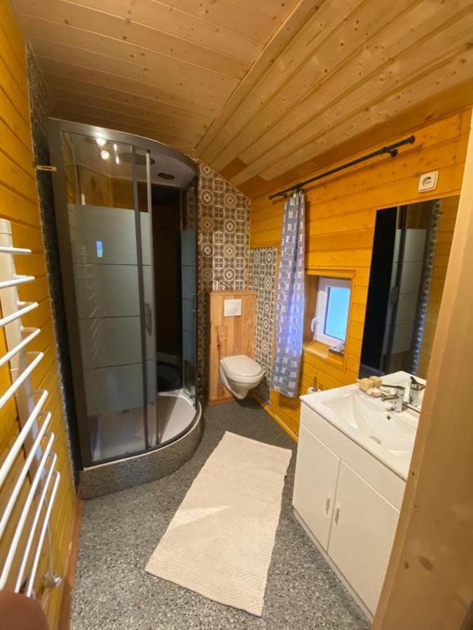 Maison Carmen - Restaurant , Meuble De Tourisme, Appartements Xertigny Eksteriør billede
