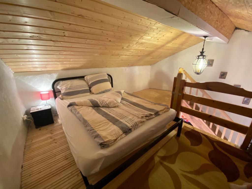 Maison Carmen - Restaurant , Meuble De Tourisme, Appartements Xertigny Eksteriør billede